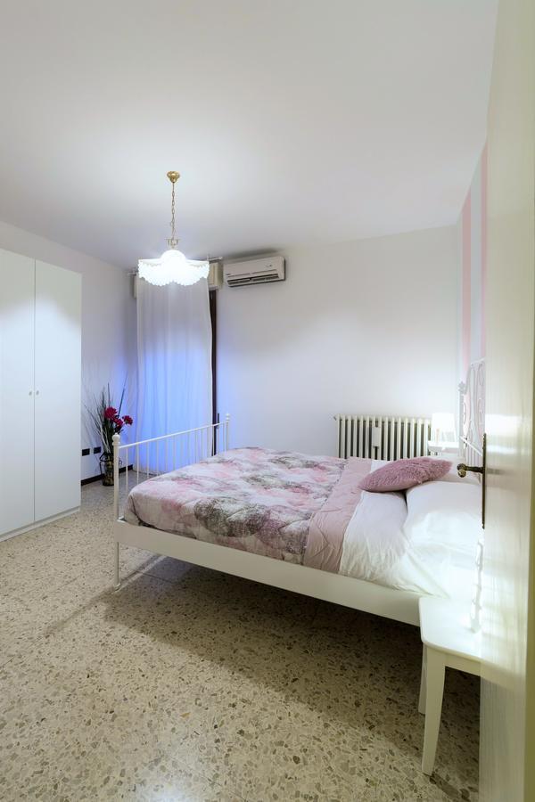 Isa Sirmione Apartments Room photo